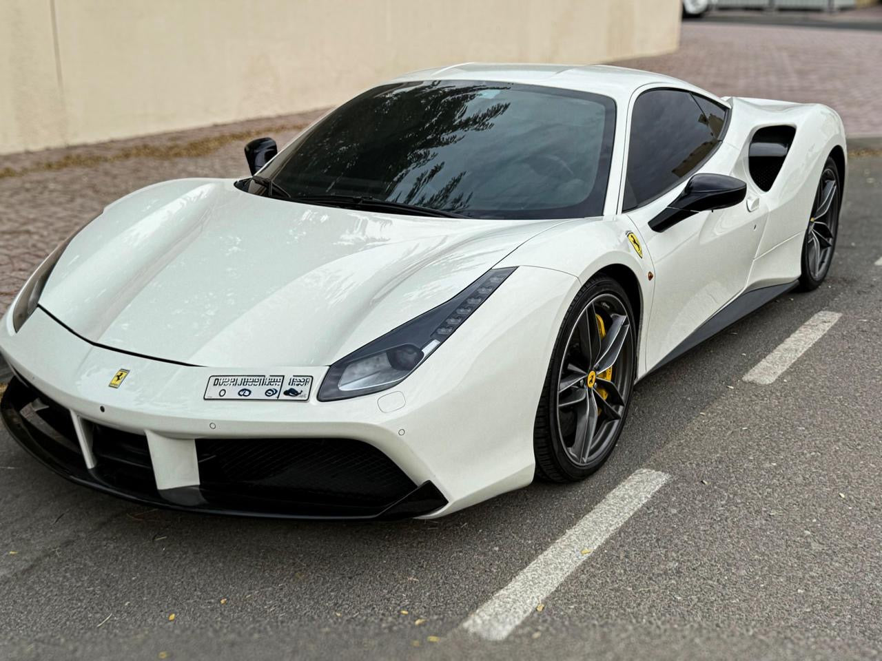 2016 Ferrari 488 GTB – GCC Specs