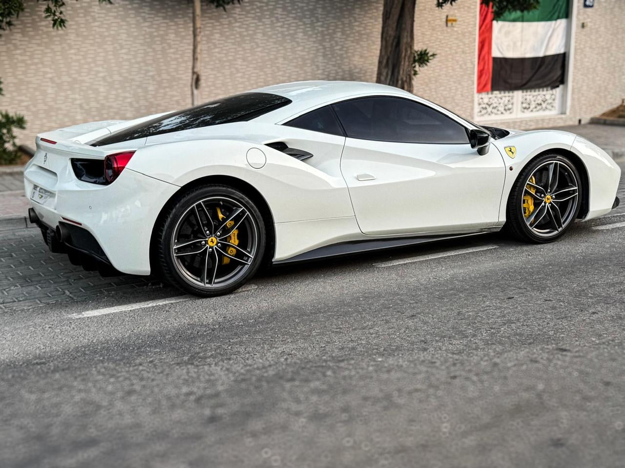 2016 Ferrari 488 GTB – GCC Specs